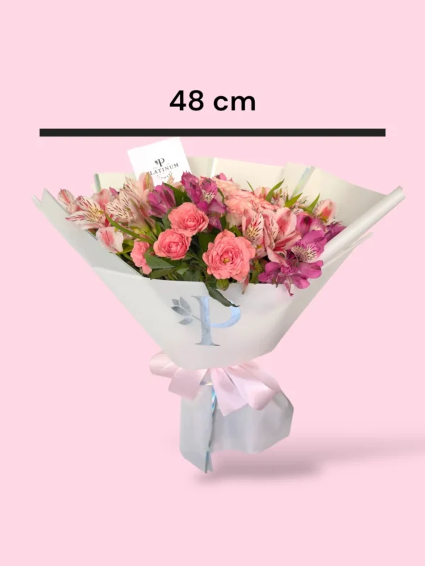 24 Rosas dovela con astromelia y mini rosa - Image 4